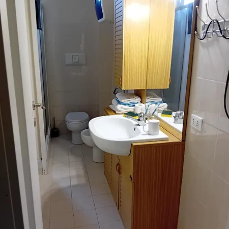 E Un Semplice Posto Letto Nell'ingresso Centralissimo *